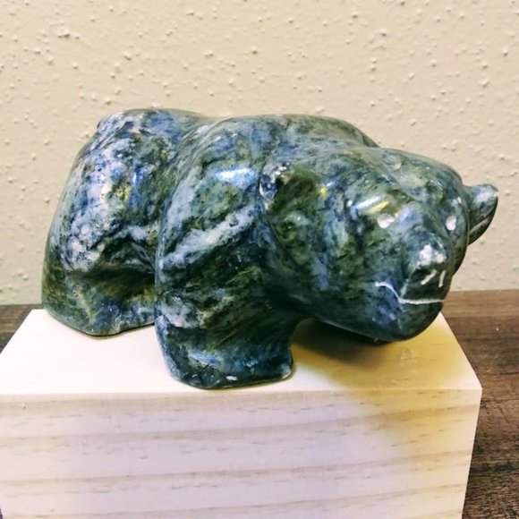 ERIC TETPON ALASKAN BEAR SOAPSTONE*HAND CARVED *NATIVE INUPIAQ ARTIST*RARE*VTG* - Picture 8 of 9